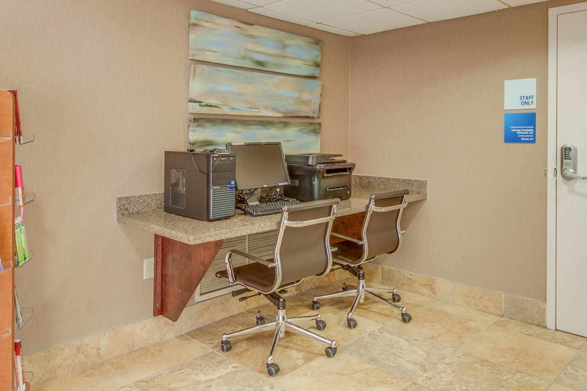 Holiday Inn Express Hotel & Suites Midlothian Turnpike By Ihg North Chesterfield Eksteriør billede